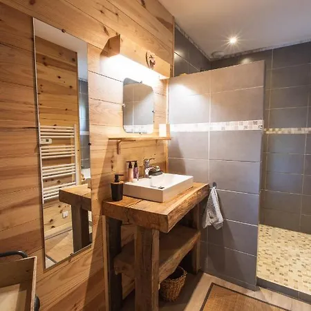 Le Bordarriben Sauna & *